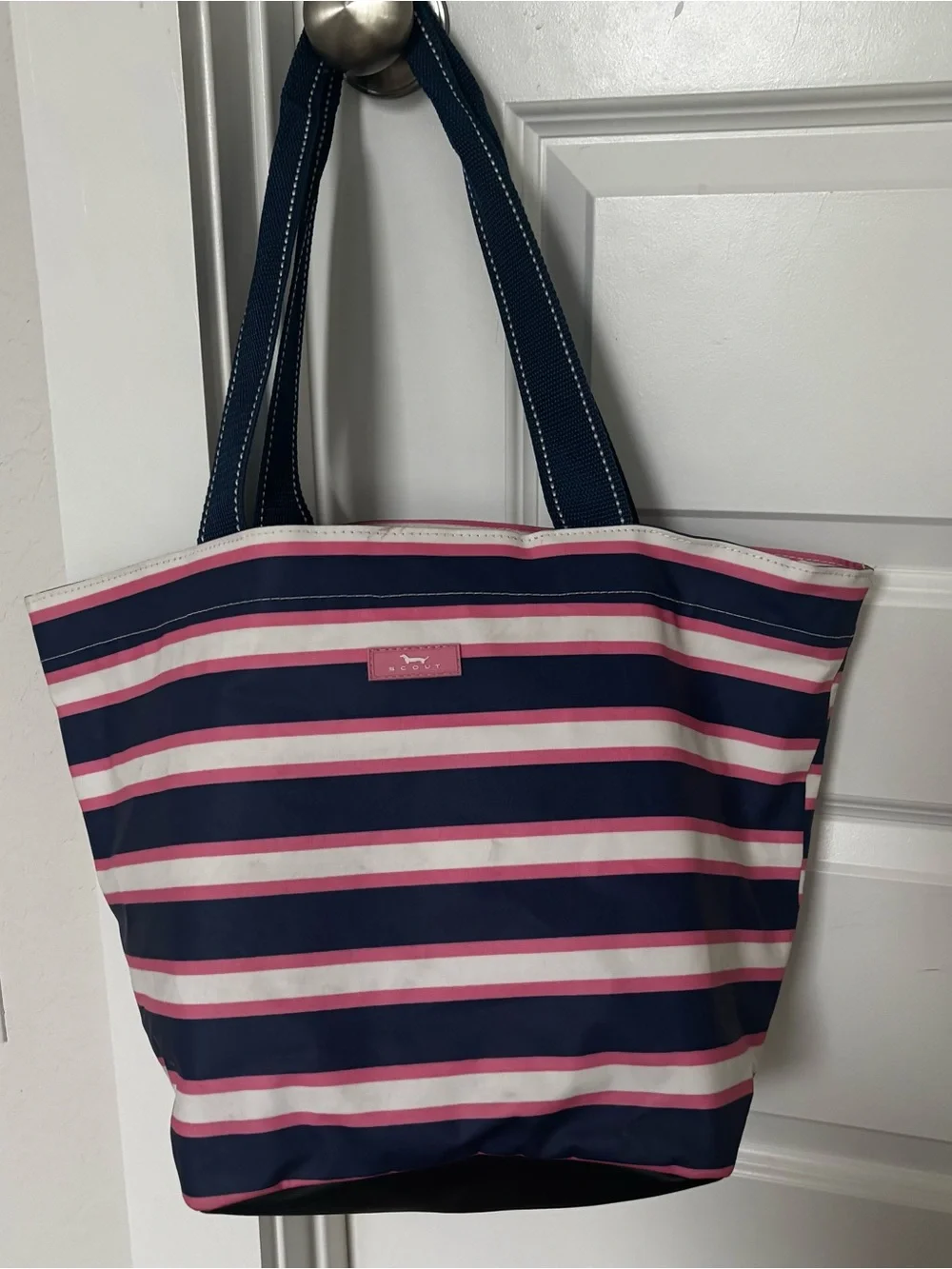 Scout Navy and Pink Striped Tote Bag desertcart logo medium great condition - Picture 2 of 11